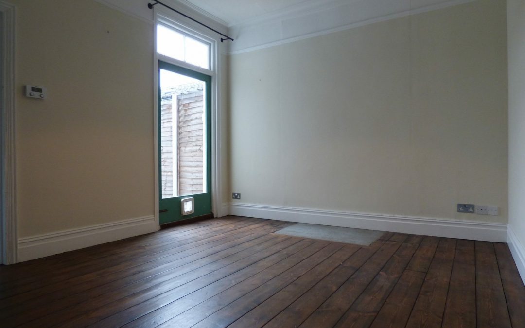 Hackney Sand & Stain